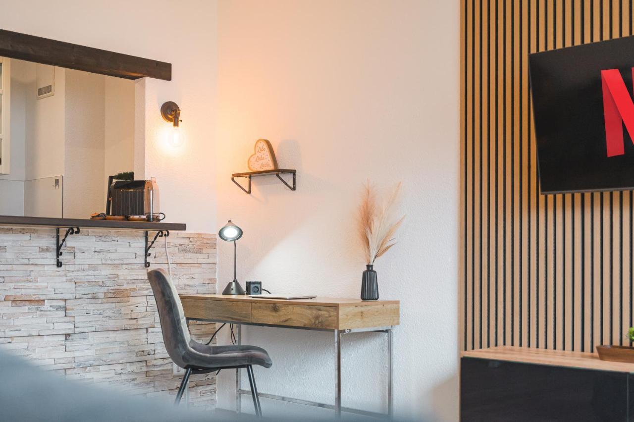 Premium Wohlfuehloase Sinsheim - Business & Privat - Netflix & Disneyplus - Tg - Balkon Exterior foto