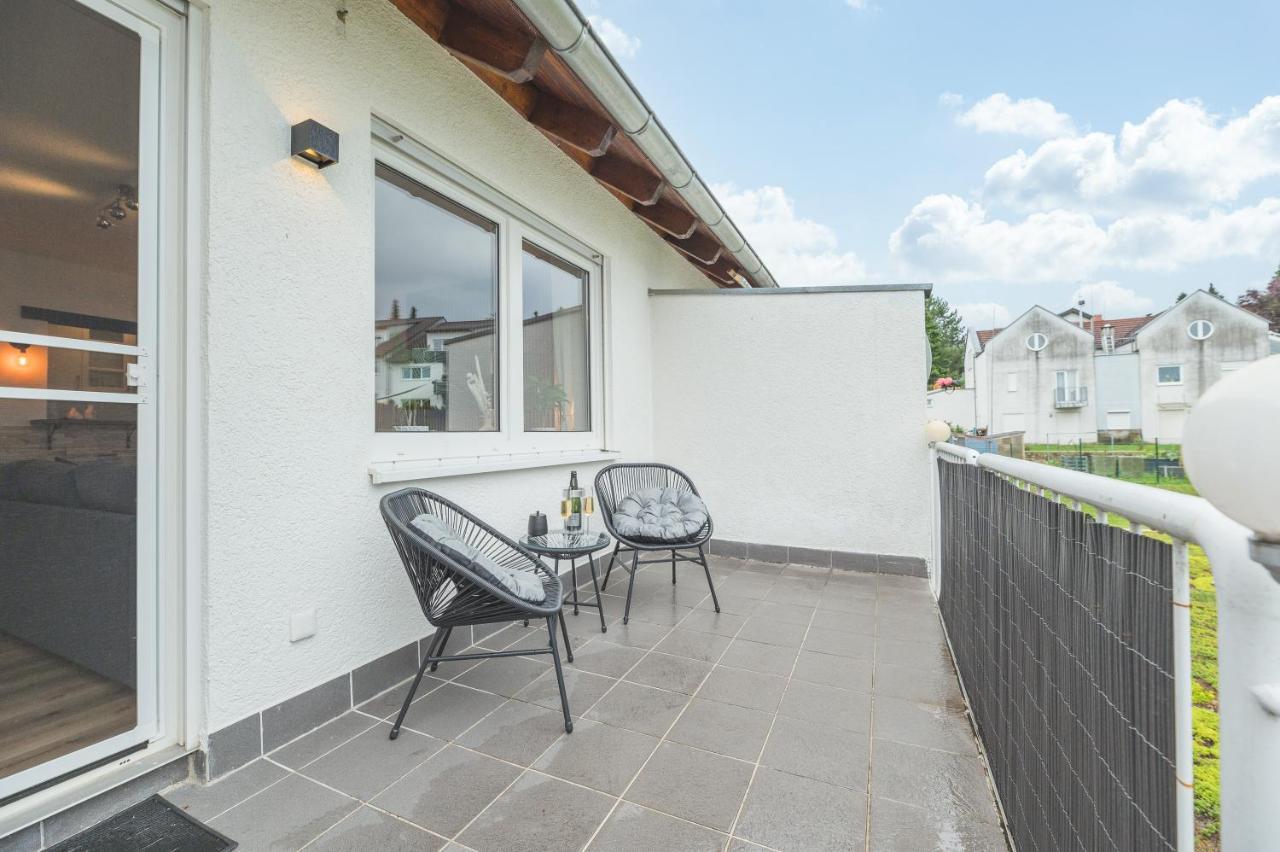 Premium Wohlfuehloase Sinsheim - Business & Privat - Netflix & Disneyplus - Tg - Balkon Exterior foto